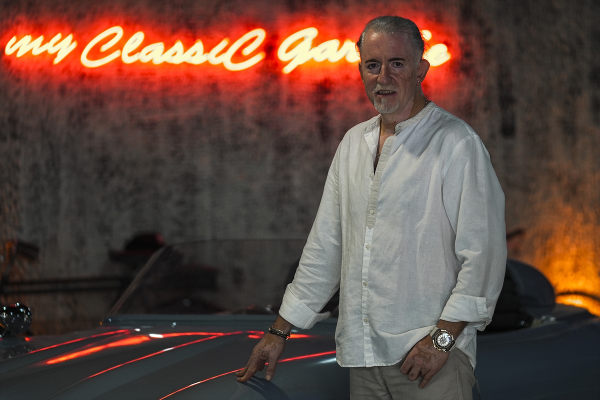 1954 model otomobil, çağın teknolojisiyle yeniden yollara çıkmaya hazırlanıyor - Görsel 18