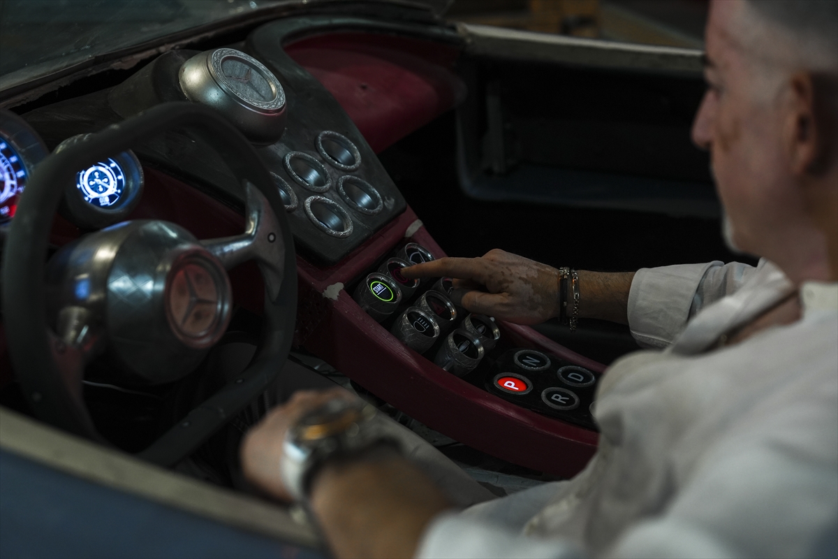 1954 model otomobil, çağın teknolojisiyle yeniden yollara çıkmaya hazırlanıyor - Görsel 19