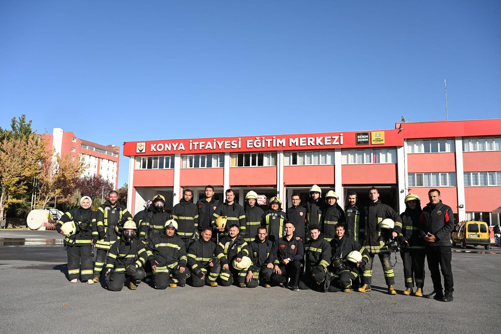 Konya'nın 2 bin 208 kişilik gönüllü itfaiyeci ordusu - Görsel 9