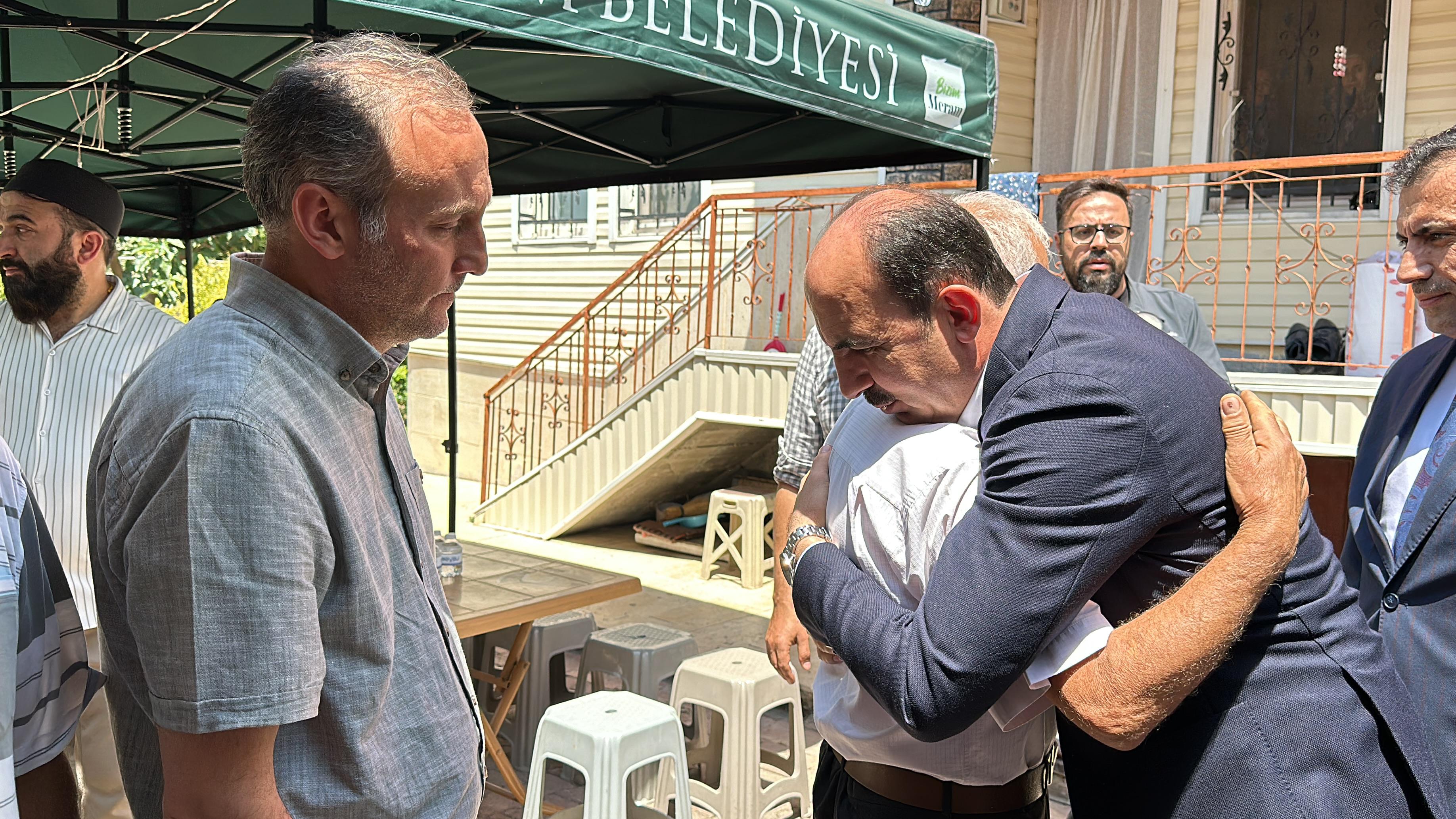 AK PARTİ GENEL BAŞKAN YARDIMCISI DEMİR ŞEHİT MUHARREM CAN’IN AİLESİNİ ZİYARET ETTİ - Görsel 1