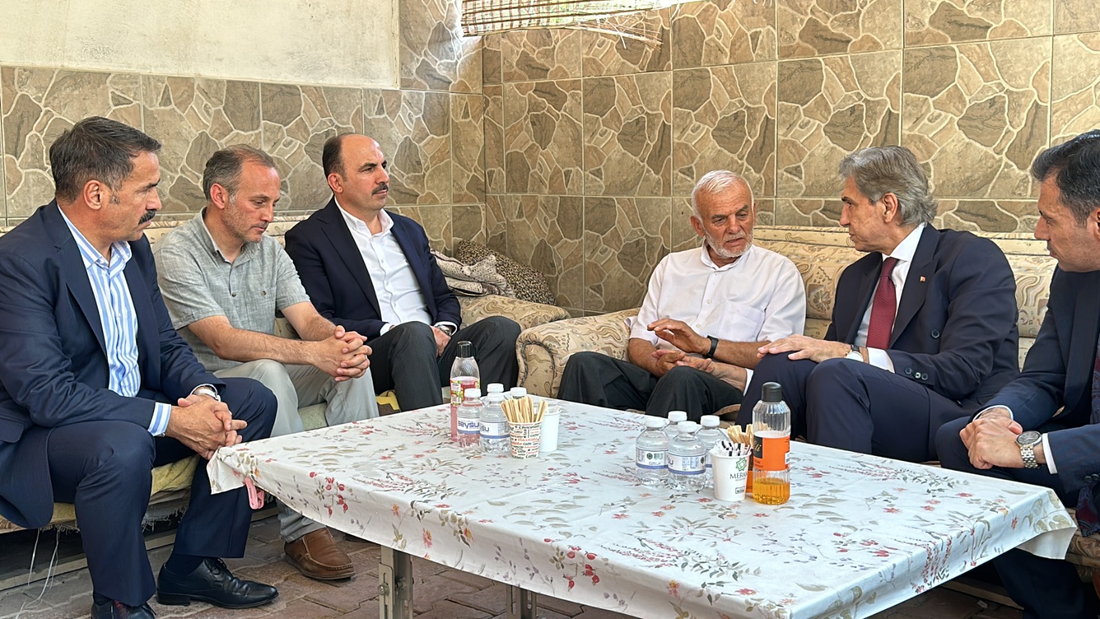 AK PARTİ GENEL BAŞKAN YARDIMCISI DEMİR ŞEHİT MUHARREM CAN’IN AİLESİNİ ZİYARET ETTİ - Görsel 3