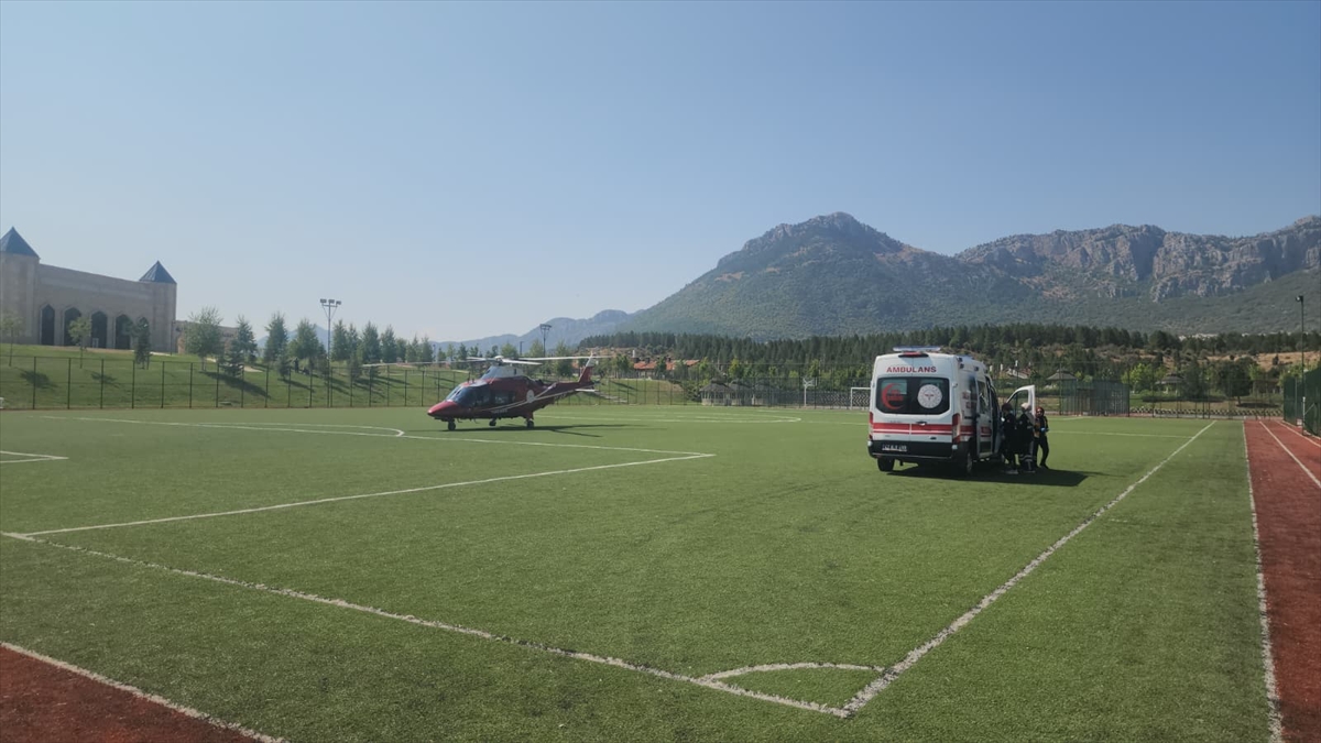 Seydişehir'de Mucize: Ölü Doğan Bebek 10 Dakikalık Kalp Masajıyla Hayata Döndürüldü, Hava Ambulansıyla Konya'ya Sevk Edildi - Görsel 4