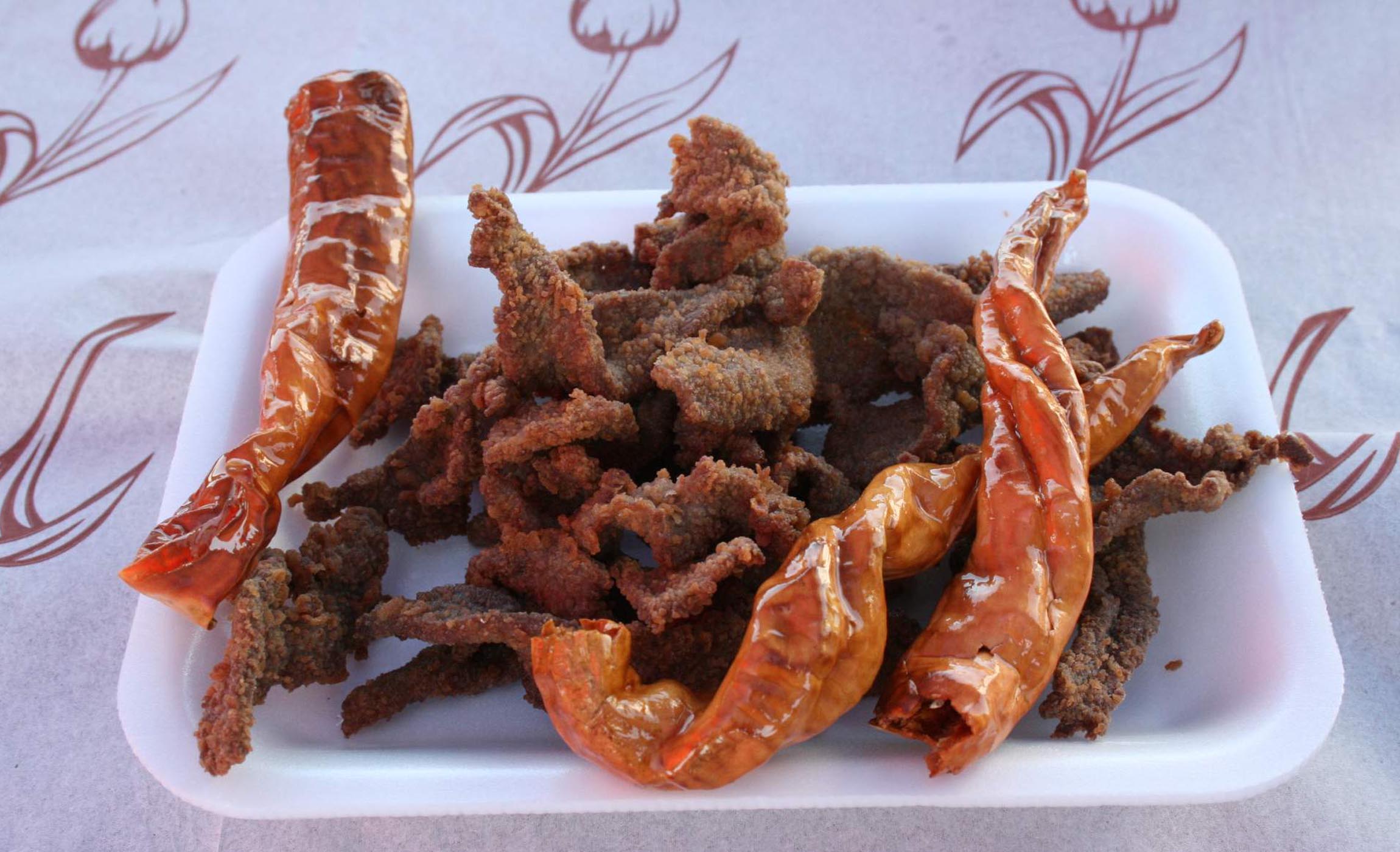 Edirne'de oyun havaları eşliğinde 'acı biber' hasadı - Görsel 10