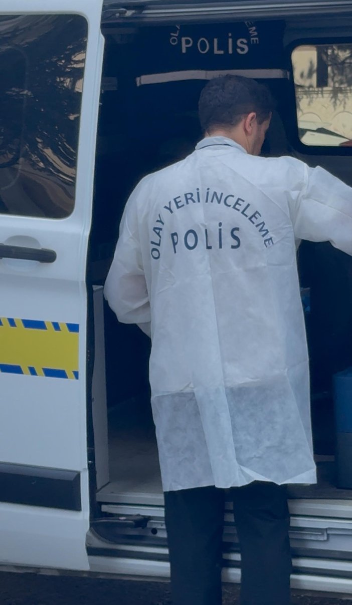 Seydişehir'de İnşaat Halindeki Apartmanın Önünde Bir Kişi Ölü Bulundu - Görsel 2