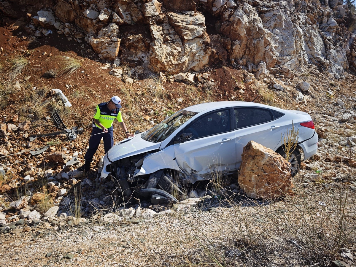 Konya Demirkapı Tüneli Yolunda Zincirleme Kaza: 7 Yaralı, Trafik Felç Oldu - Görsel 2