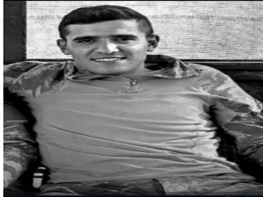 Uzman Çavuş, trafik kazasında hayatını kaybetti - Görsel 1