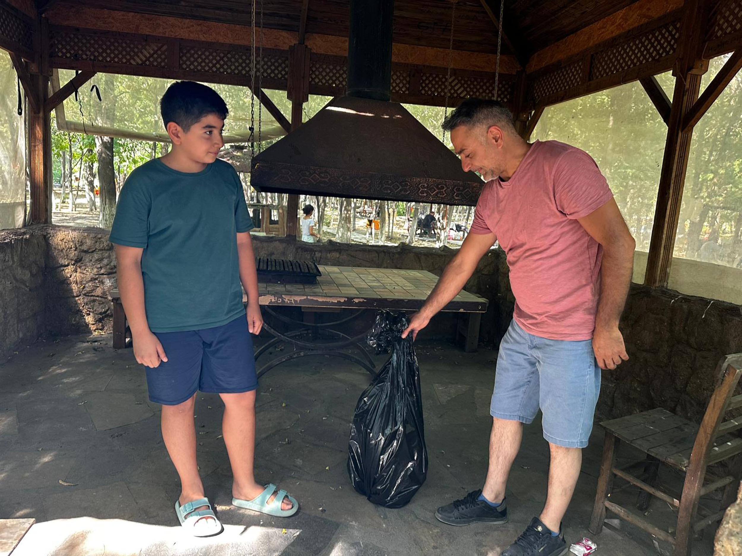 Iğdır- Kent ormanında kampanya: Çöpünü topla, giriş ve hizmet ücreti ödeme  - Görsel 7