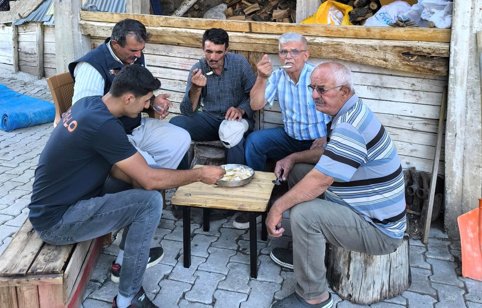 Seydişehir’in Bükçe Mahallesi’nde Diş Tarhanası Geleneği Sürdürülüyor - Görsel 1