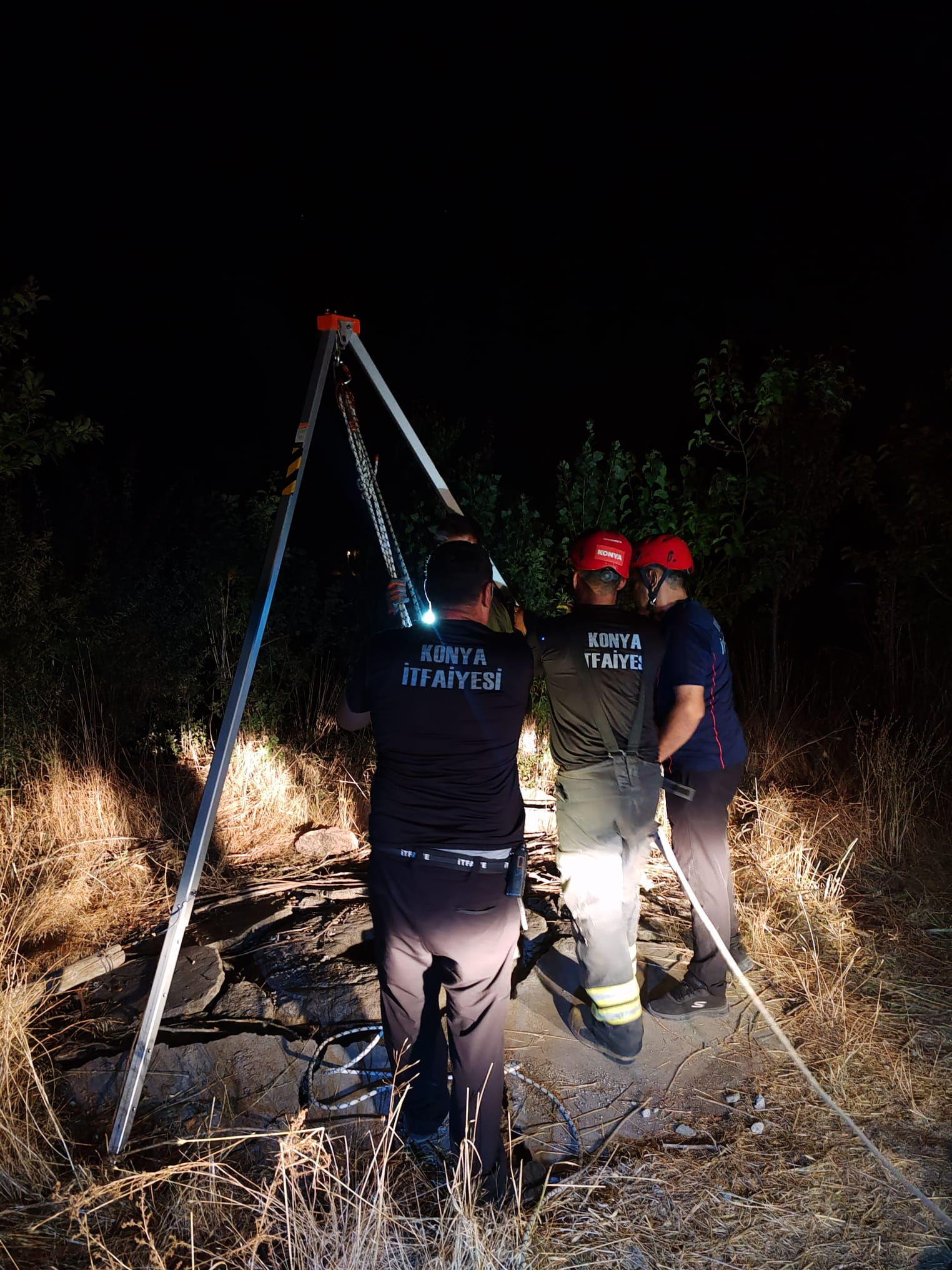 Seydişehir'de 10 Metrelik Kuyuya Düşen Koyun, İtfaiye Ekiplerinin Çabasıyla Kurtarıldı - Görsel 7