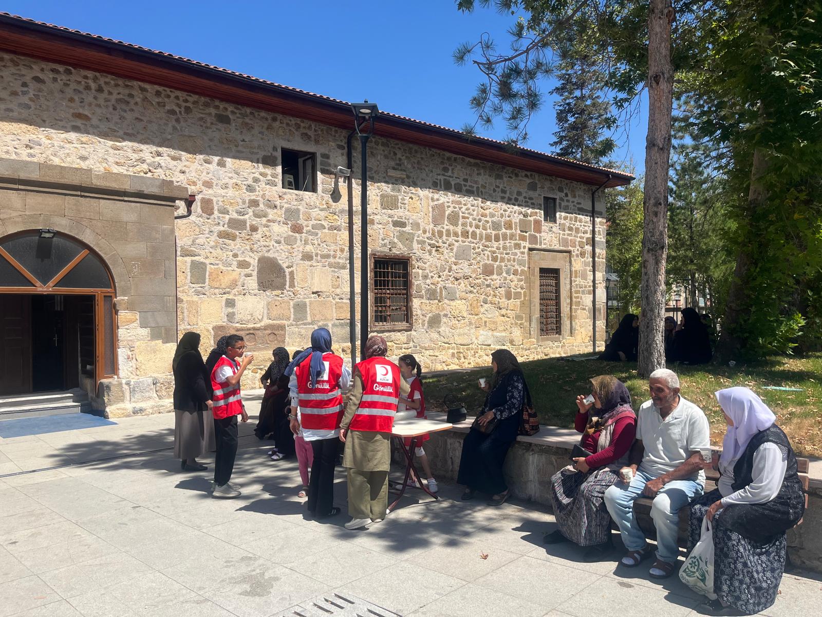 Seydişehir Kızılaydan Cuma İkramı - Görsel 10
