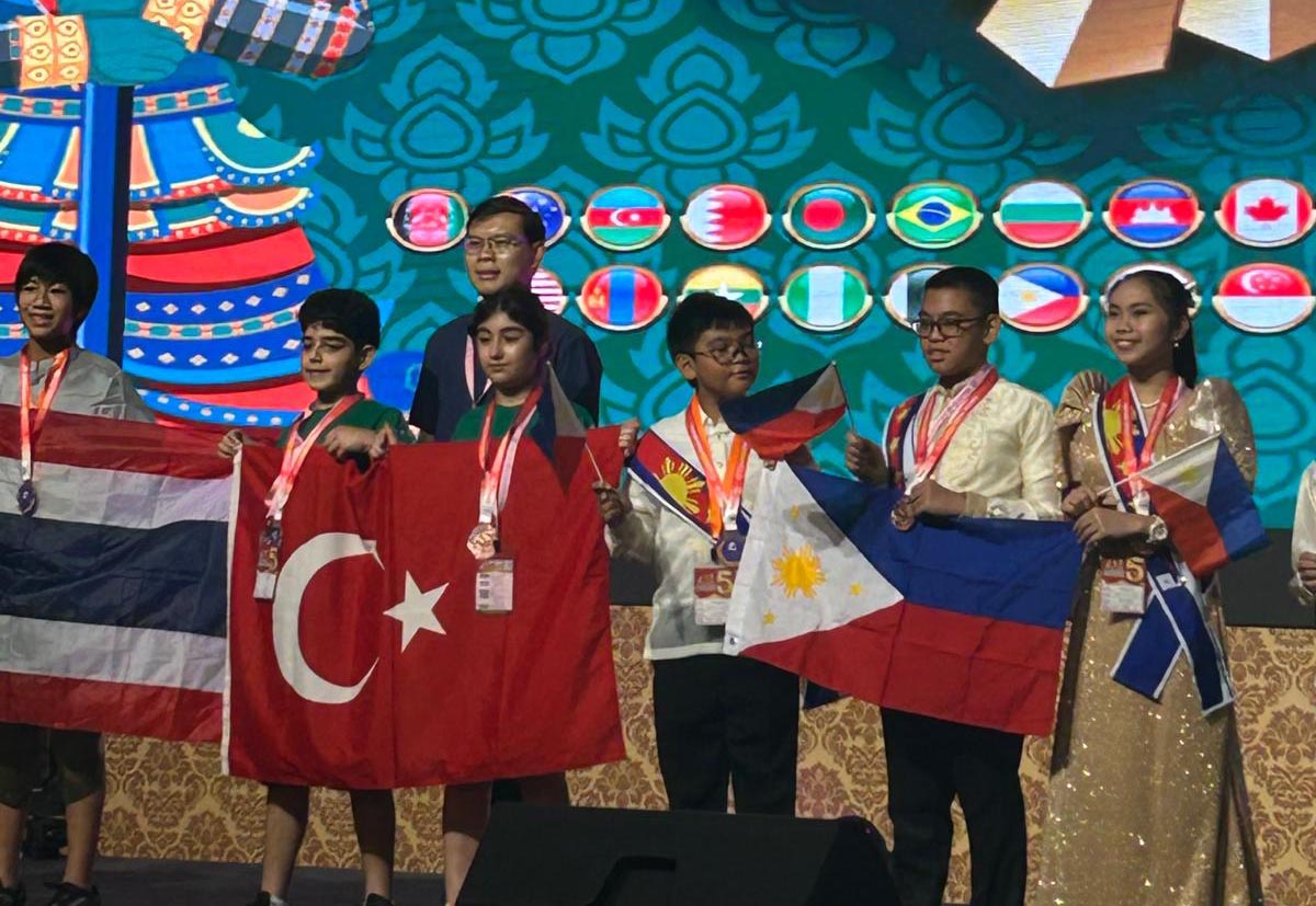 Matematik yarışmasında Türkiye'yi temsil eden Ezel Ali, dünya 3'üncüsü oldu - Görsel 2