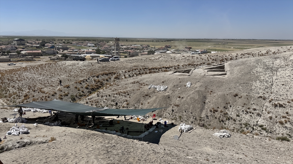 Konya Türkmen Karahöyük kazısında buluntular heyecan uyandırdı - Görsel 6