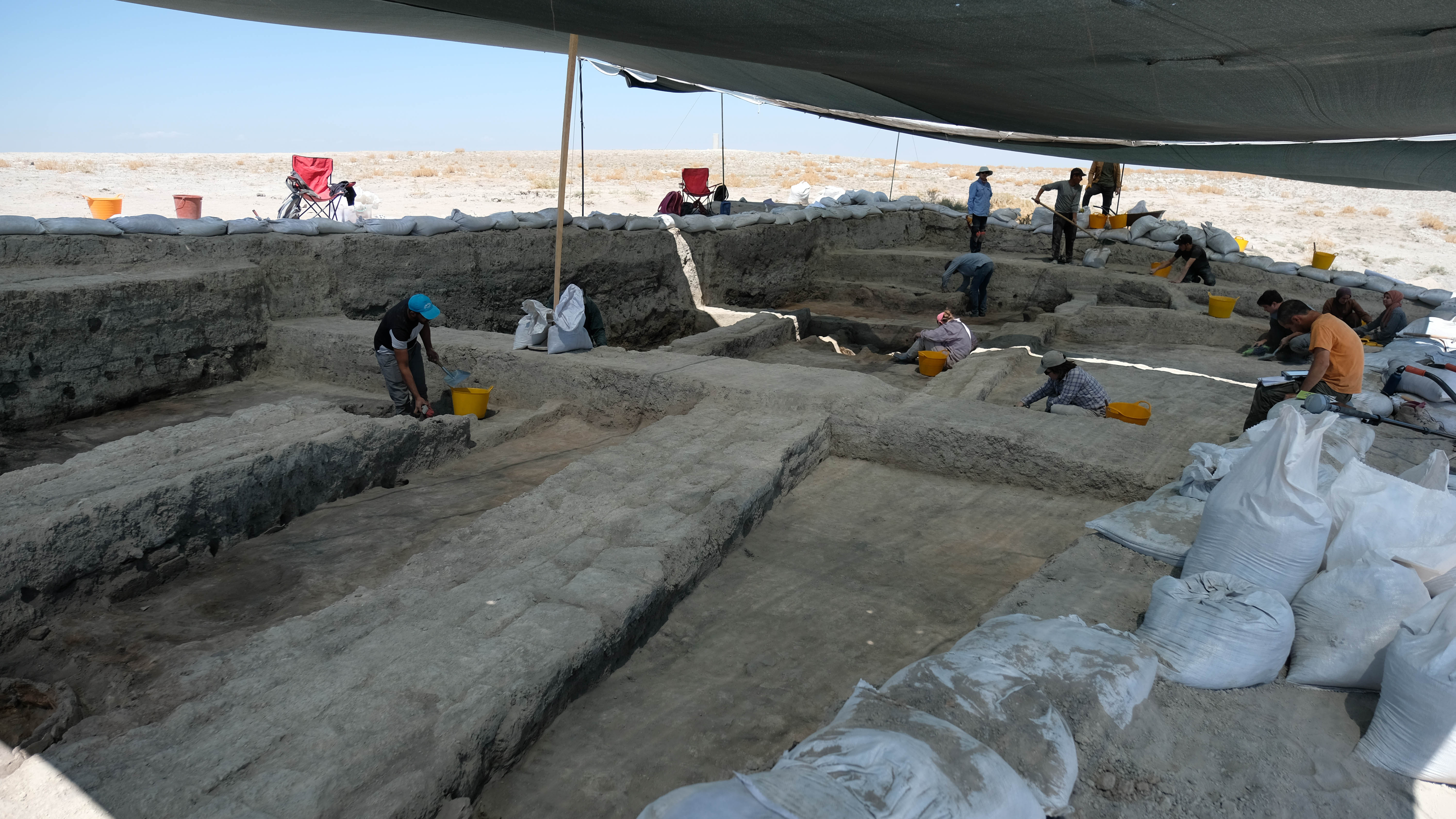 Konya Türkmen Karahöyük kazısında buluntular heyecan uyandırdı - Görsel 15