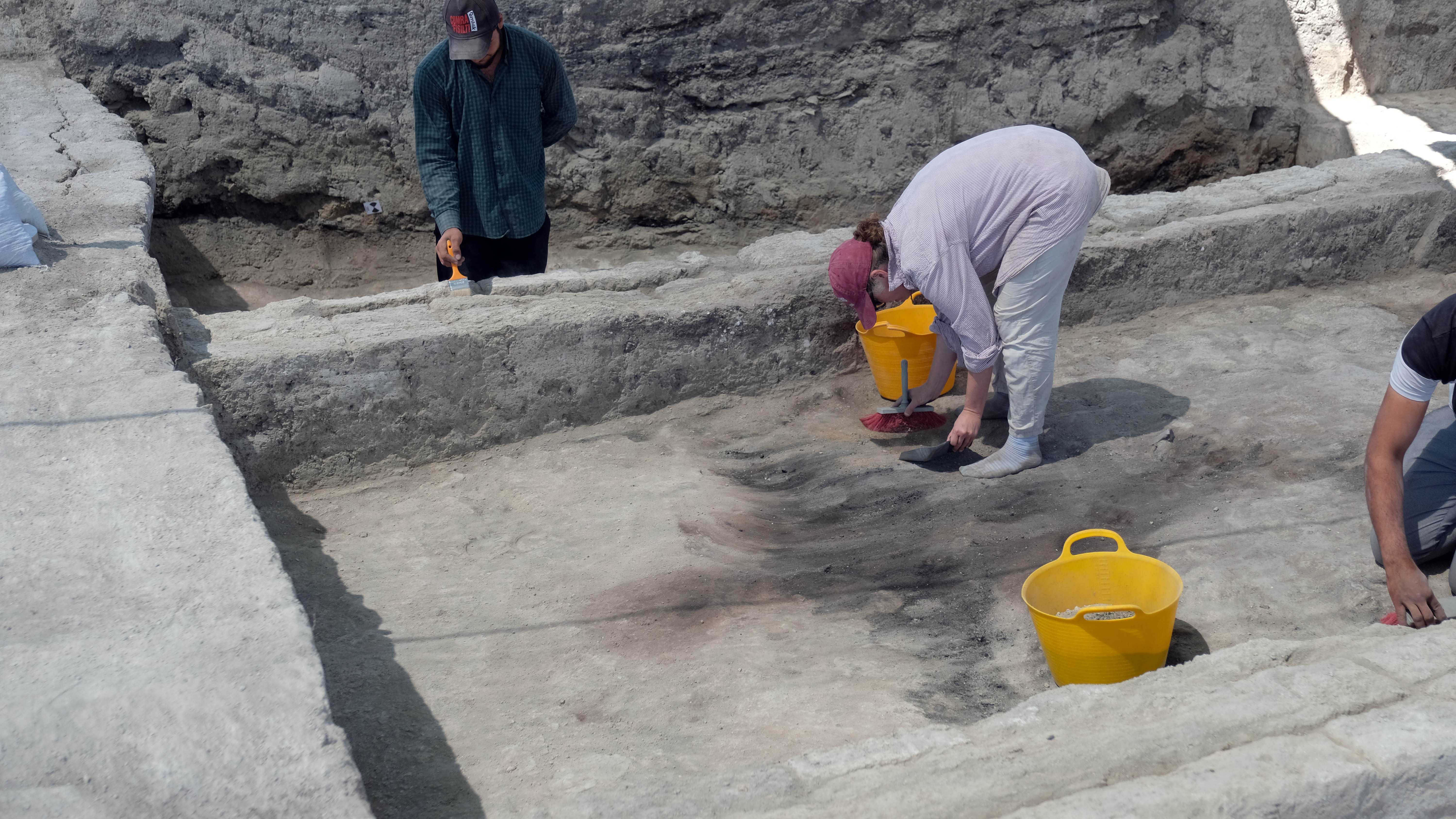 Konya Türkmen Karahöyük kazısında buluntular heyecan uyandırdı - Görsel 16