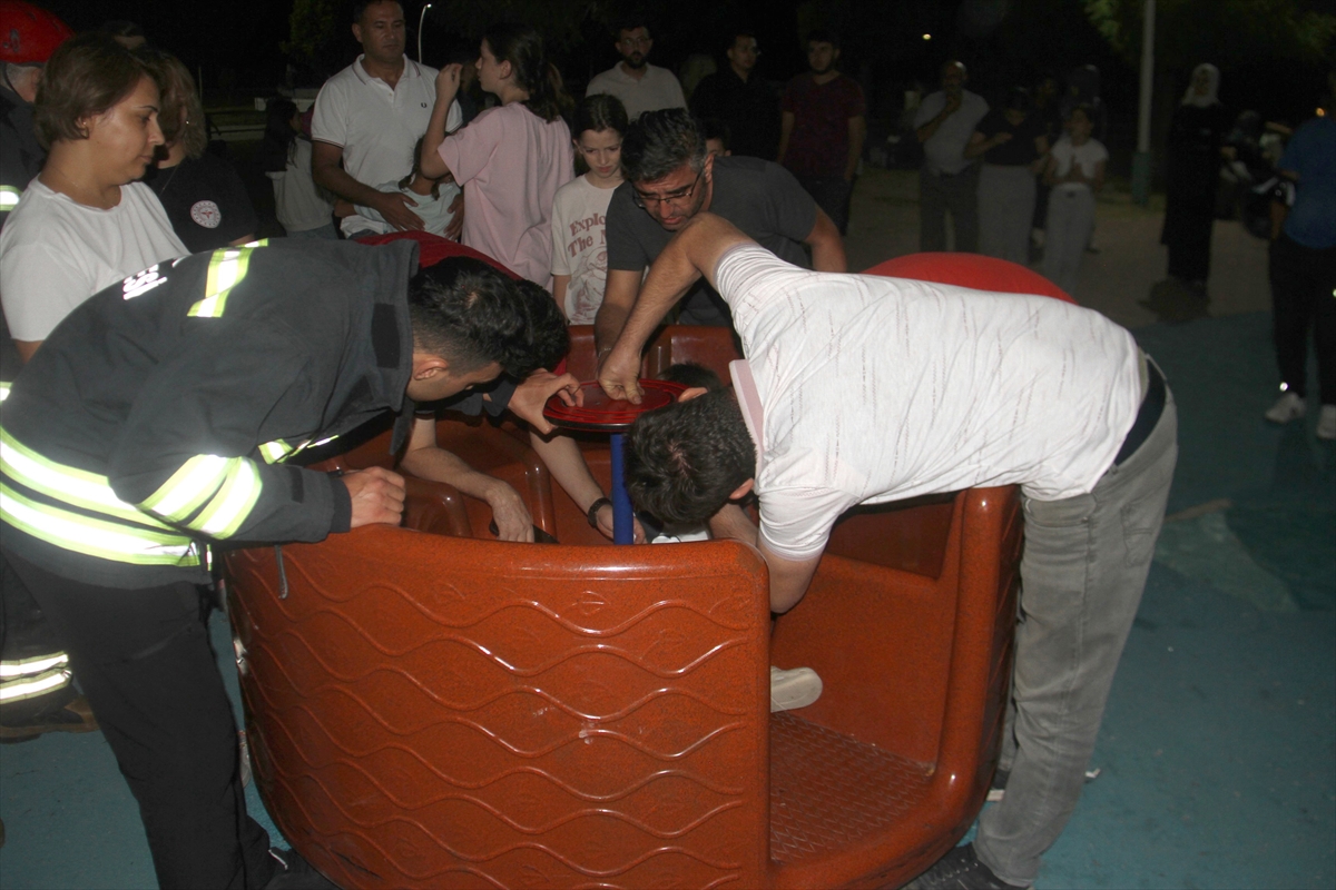 Beyşehirde oyun parkında ayağına vida saplanan çocuk yaralandı - Görsel 1