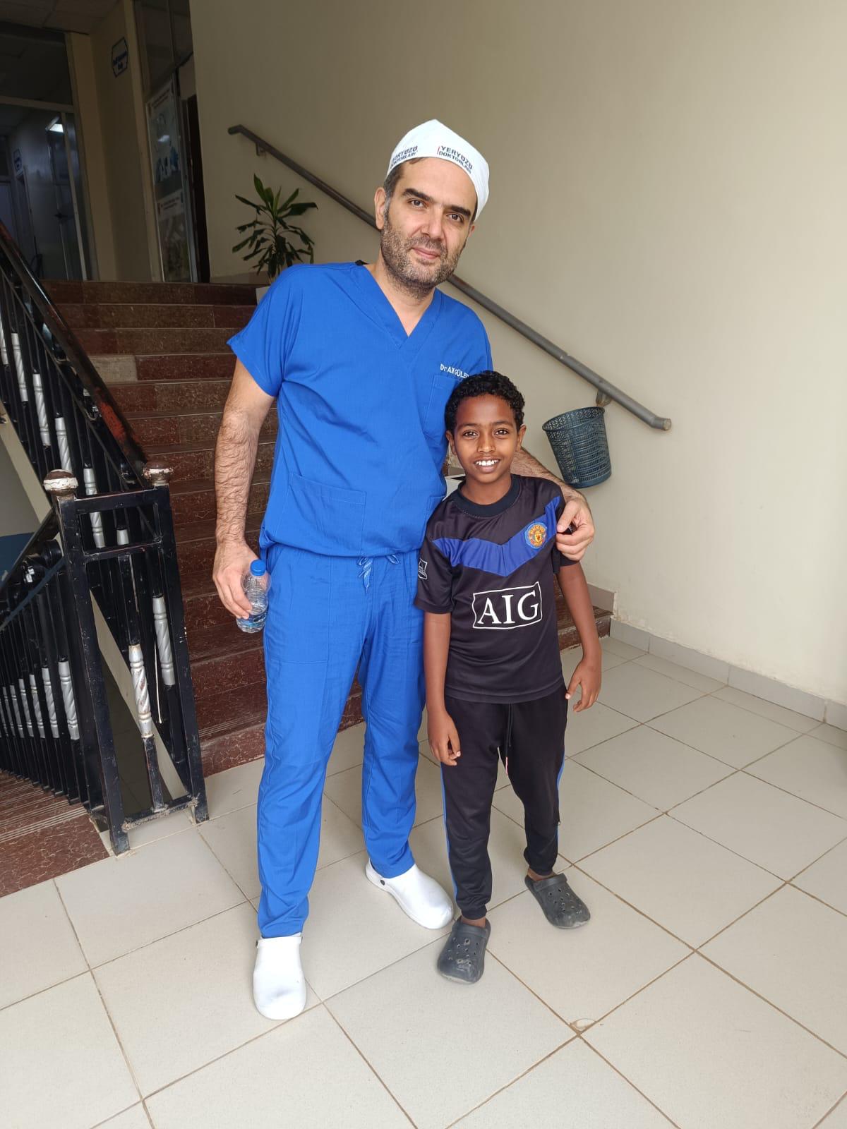 Seydişehirli Doktor, Etiyopya'daki 100 Zorlu Vakanın Tedavisi İçin Yola Çıktı - Görsel 3