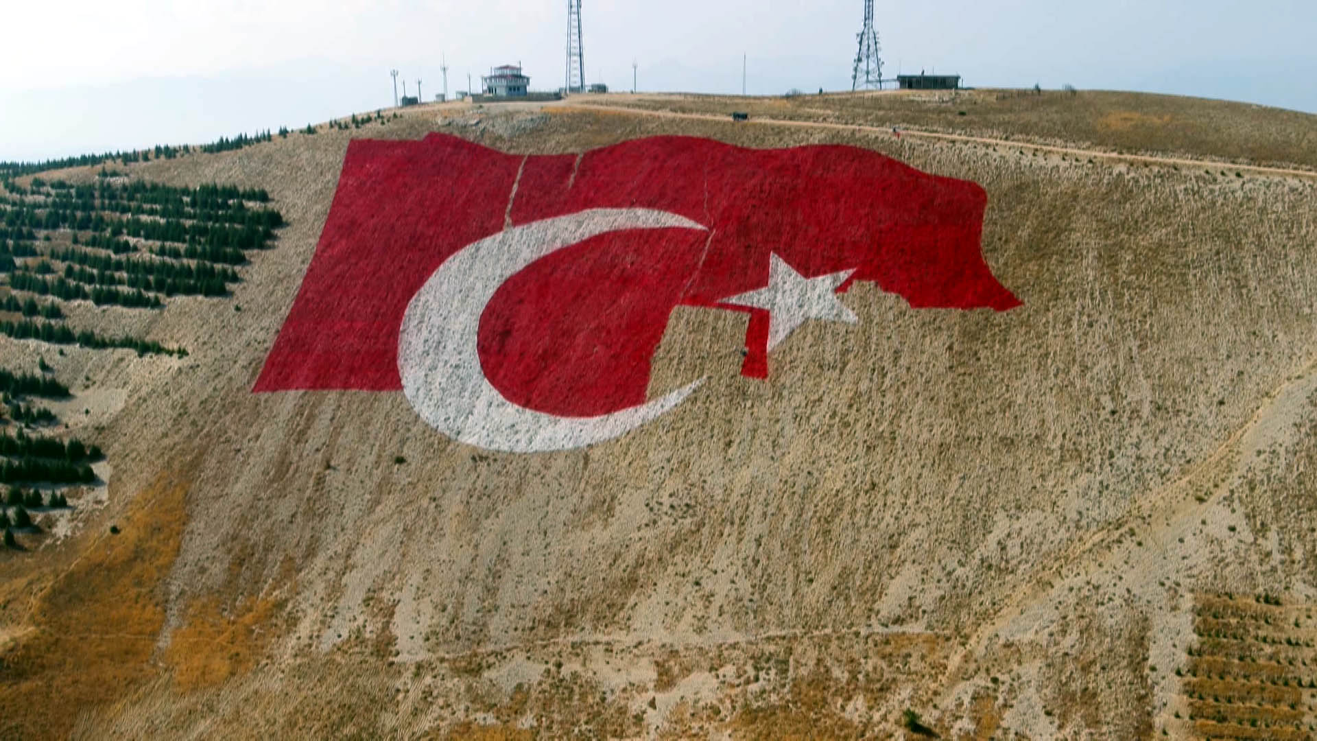 Türkiye’nin en büyük bayrağı Kahramanmaraş dağlarına işleniyor - Görsel 9