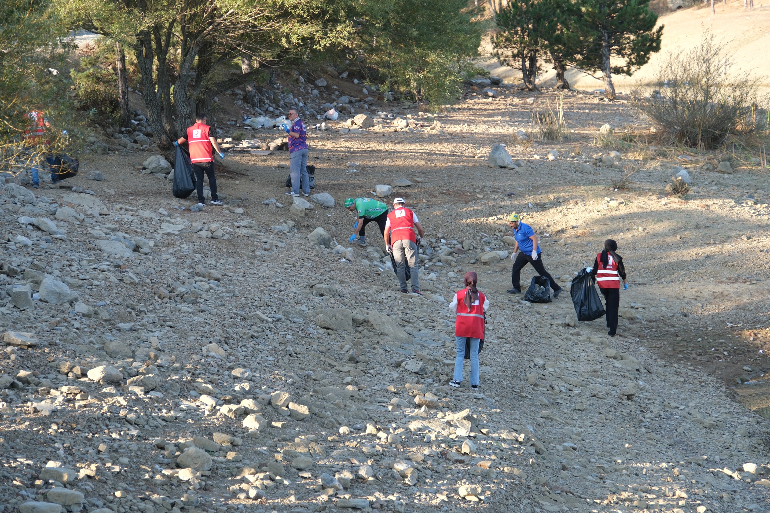 GÖKÇEHÜYÜK BARAJINDA ÇEVRE TEMİZLİĞİ - Görsel 5