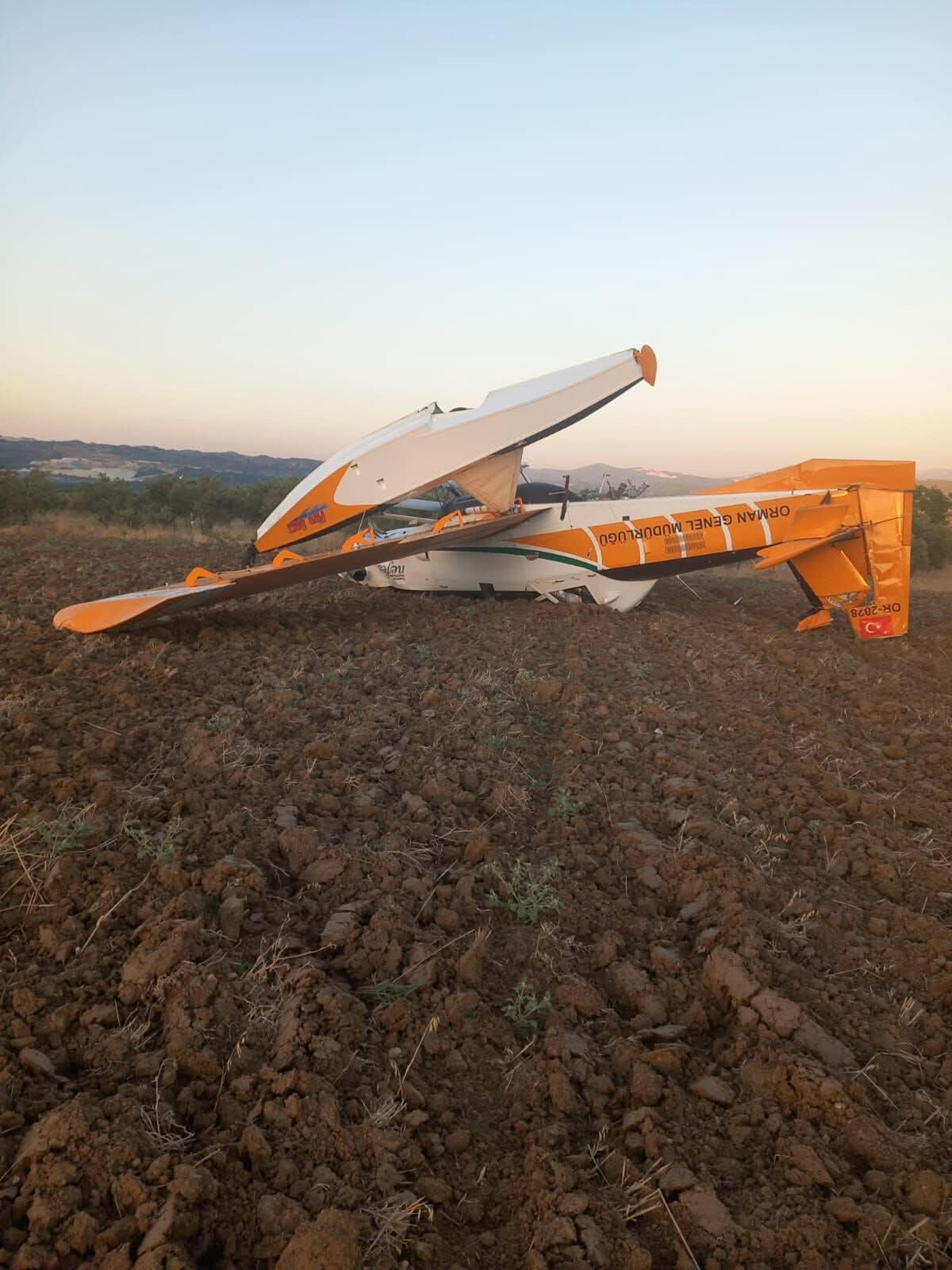 Aydın- Yangına müdahale eden uçak kaza kırıma uğradı  - Görsel 1