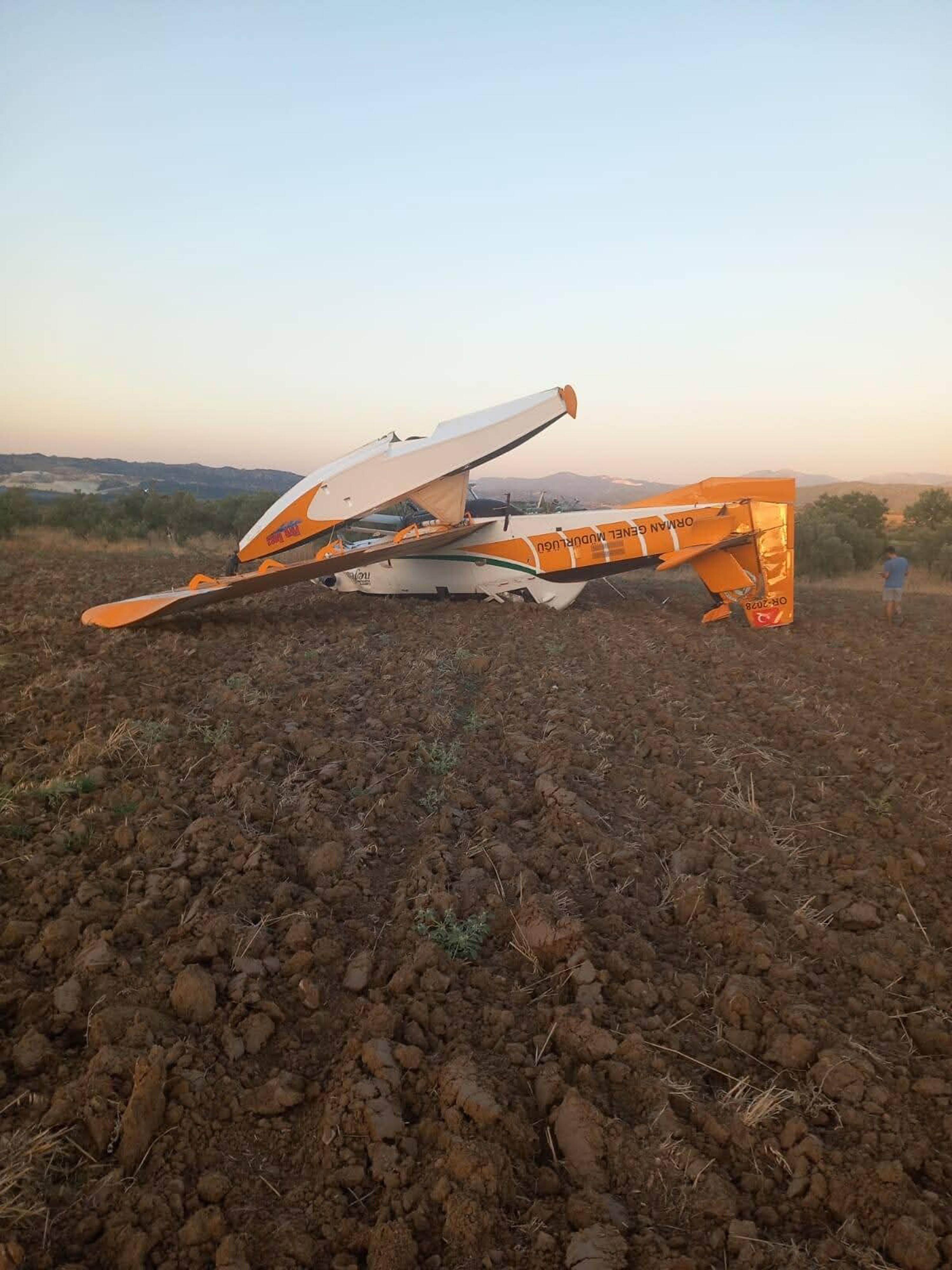 Aydın- Yangına müdahale eden uçak kaza kırıma uğradı  - Görsel 4