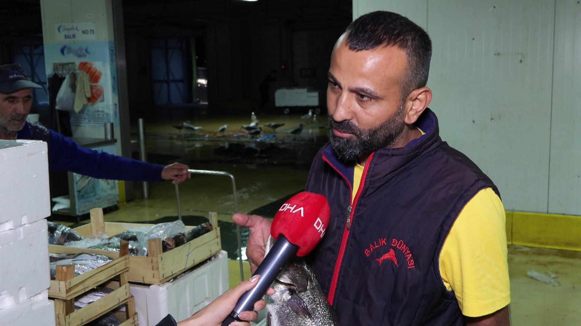 İstanbul - Balıkçılar sezonun ilk avından döndü - Görsel 4