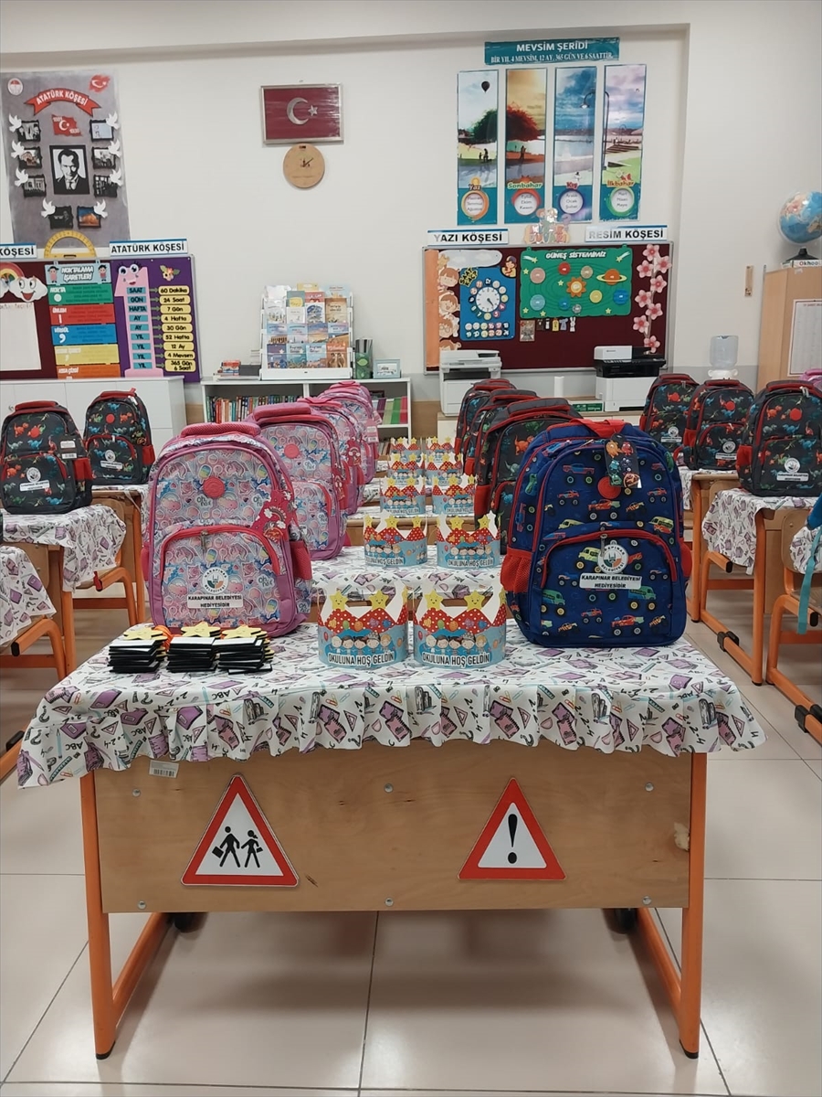 Karapınar'da 900 birinci sınıf öğrencisine kırtasiye desteği - Görsel 2