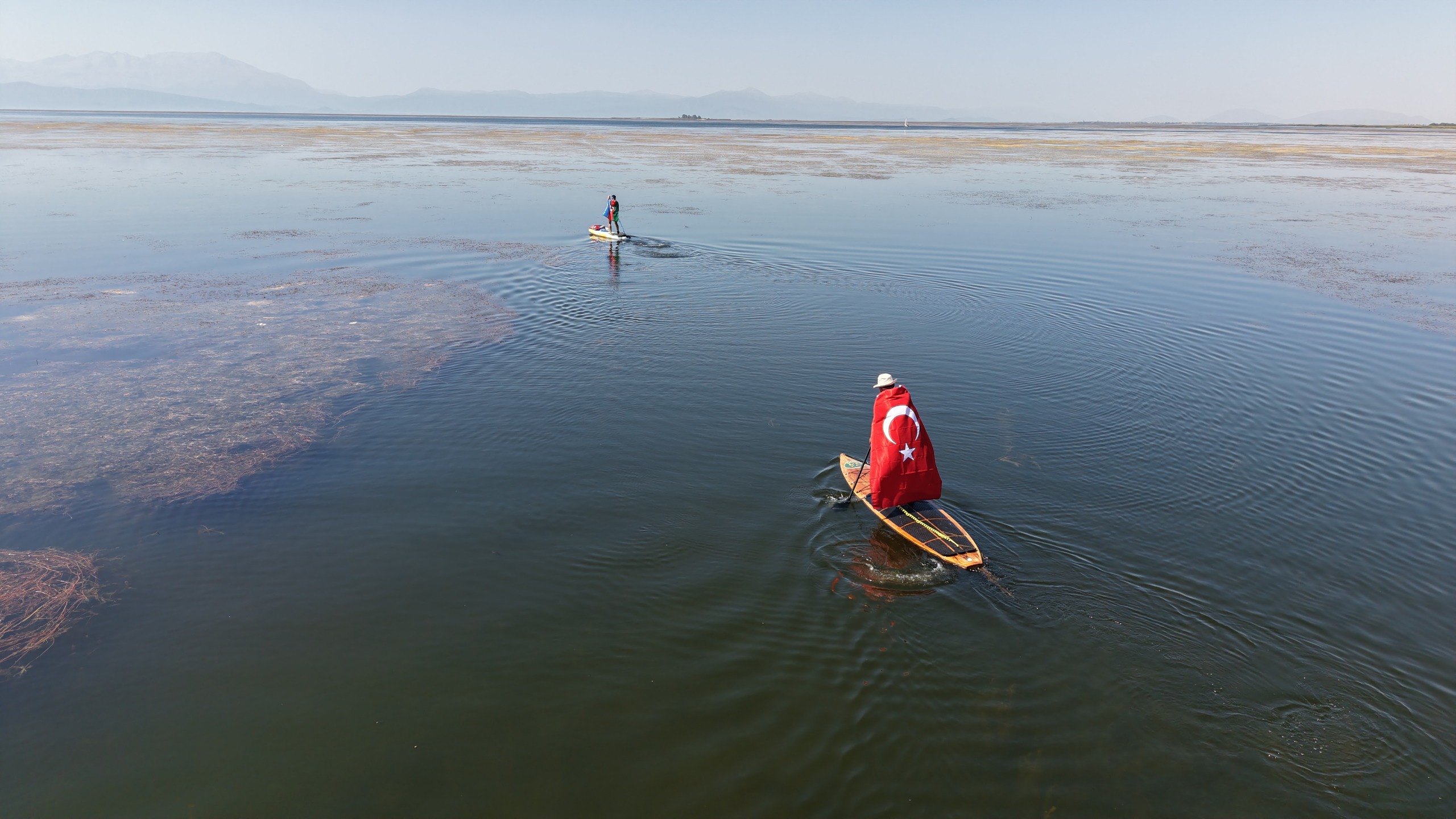 ‘İki devlet bir can Türkiye-Azerbaycan’ sloganıyla Beyşehir Gölü için kürek çektiler - Görsel 5