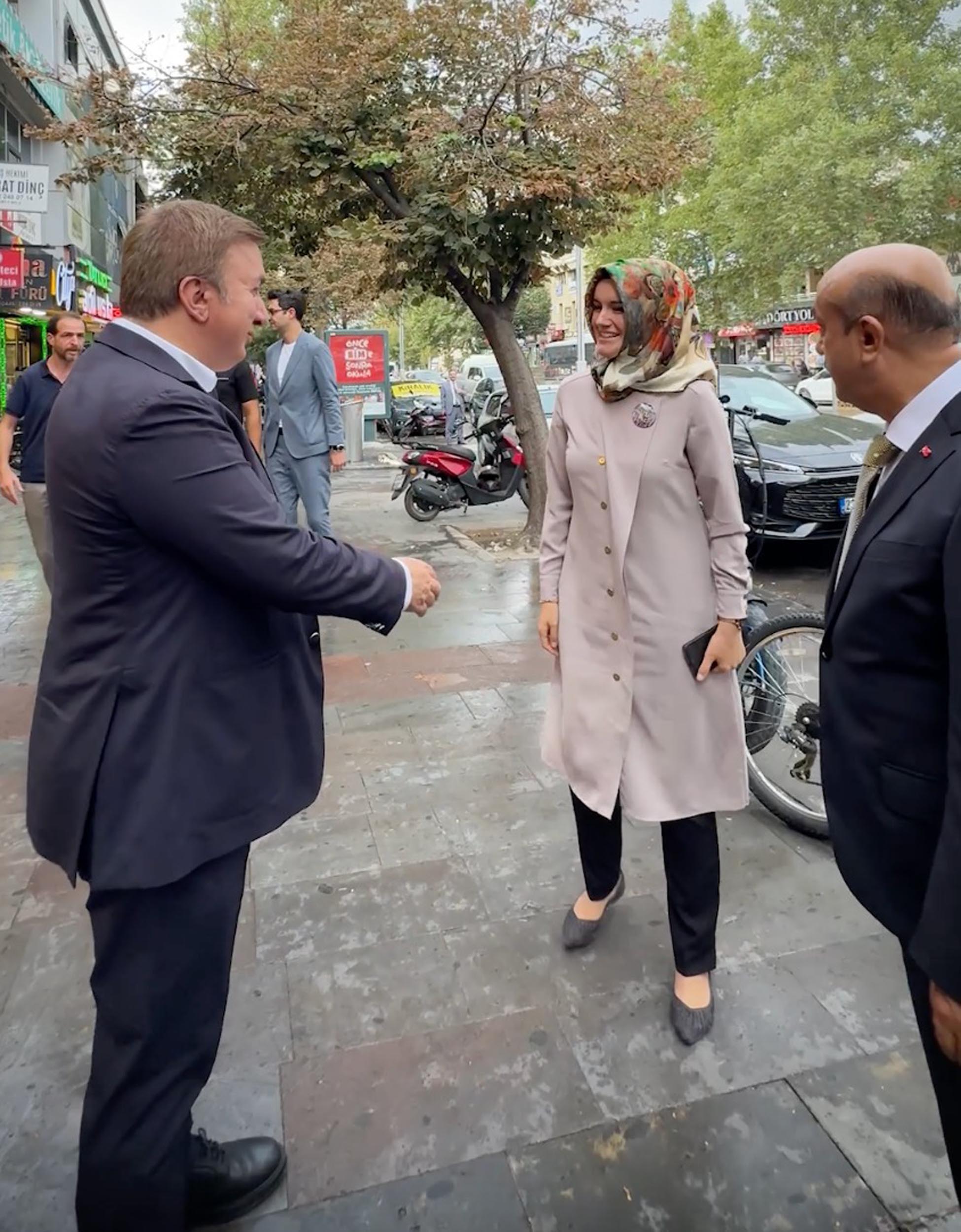 Kübra öğretmen gözyaşlarıyla anlattı; Vali Aydoğdu öğrenci için duyarsız kalmadı - Görsel 3