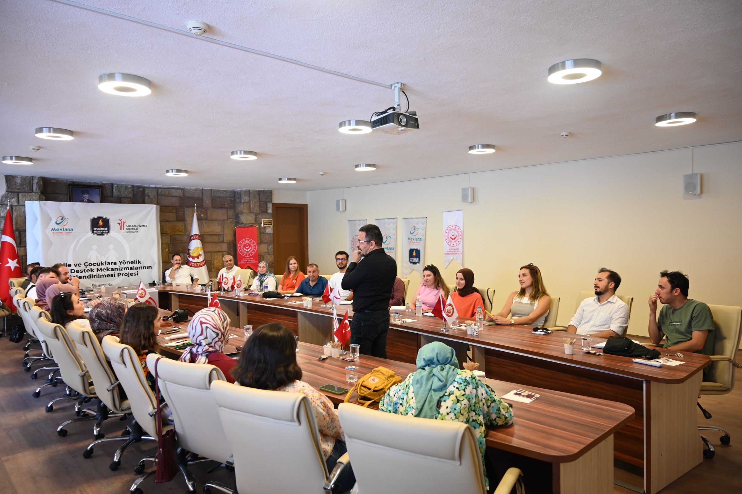 SEYDİŞEHİR’DE “AİLE VE ÇOCUKLARA YÖNELİK SOSYAL DESTEK MEKANİZMALARININ GÜÇLENDİRİLMESİ” PROJESİ BAŞLADI - Görsel 1