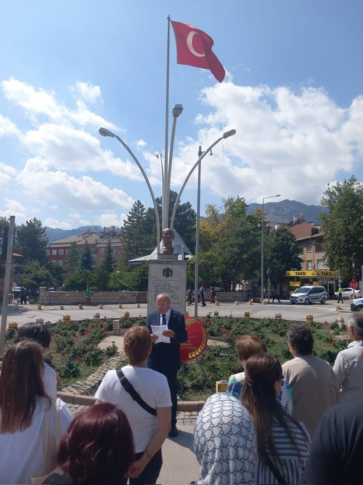 İLÇE   BAŞKANI ORHAN ÖZELDEN CHP’nin KURULUŞUNUN 102. YILI BASIN AÇIKLAMASI - Görsel 2