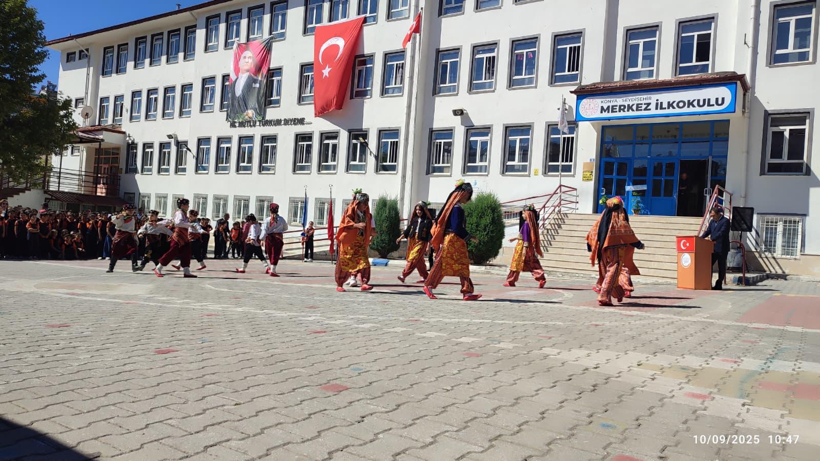 Seydişehir’de 2025-2026 Eğitim Öğretim Yılı İlköğretim Haftası Törenle Kutlandı - Görsel 3