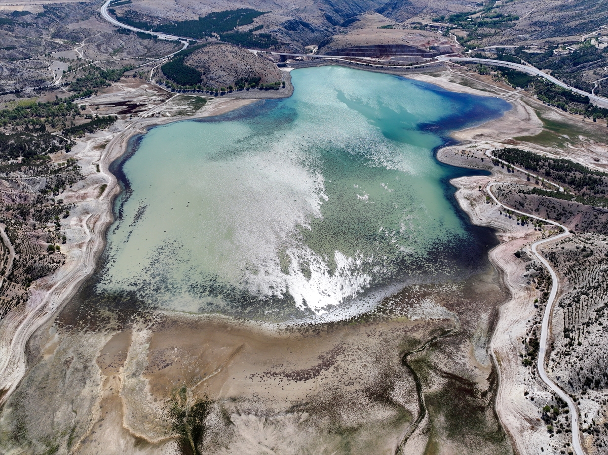 KONYA - Kuraklığın etkisiyle su kaynakları dip seviyeleri gördü - Görsel 4