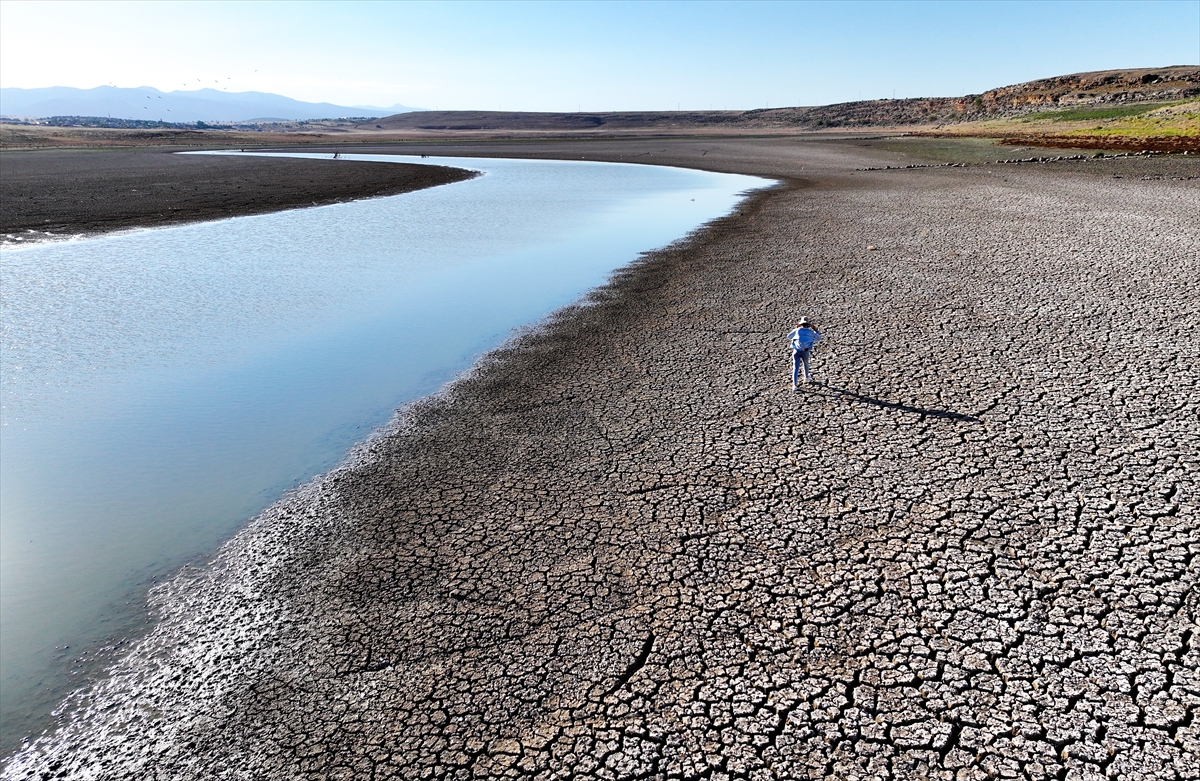 KONYA - Kuraklığın etkisiyle su kaynakları dip seviyeleri gördü - Görsel 18
