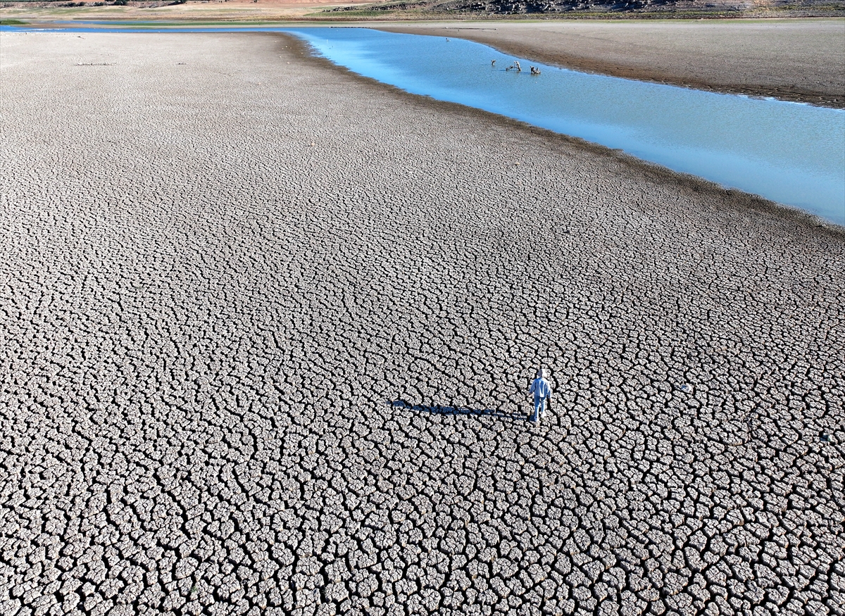 KONYA - Kuraklığın etkisiyle su kaynakları dip seviyeleri gördü - Görsel 19