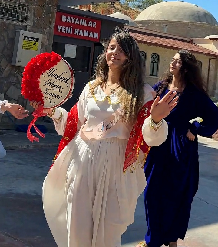 Konya'da ‘gelin hamamı’ geleneği yaşatılıyor - Görsel 4