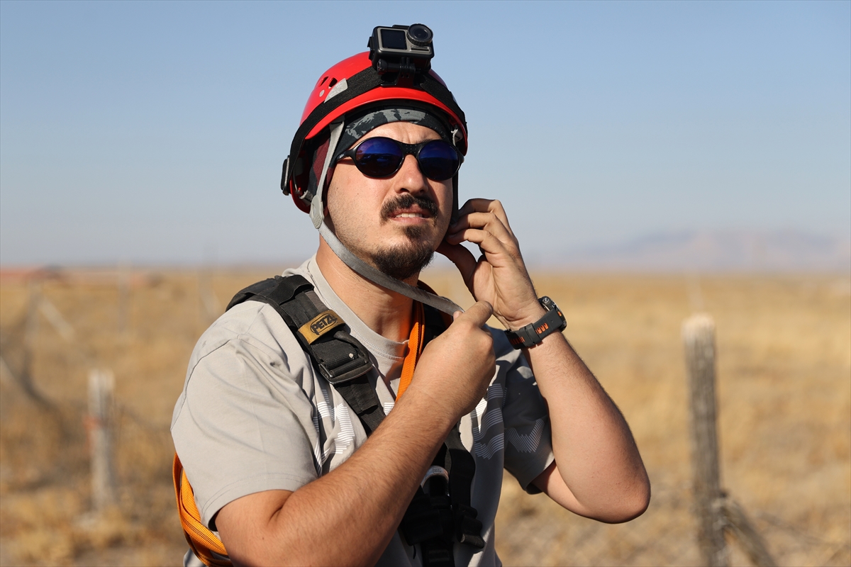  Dağcılar Konya'da  Kuraklığın Tehlikesine Dikkat Çekmek İçin Obruğa İndi - Görsel 14