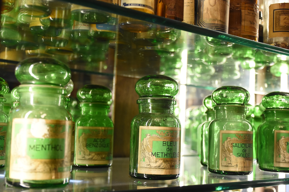 Konya'da bir eczacı, mesleğiyle ilgili binlerce parçadan oluşan koleksiyon oluşturdu - Görsel 6