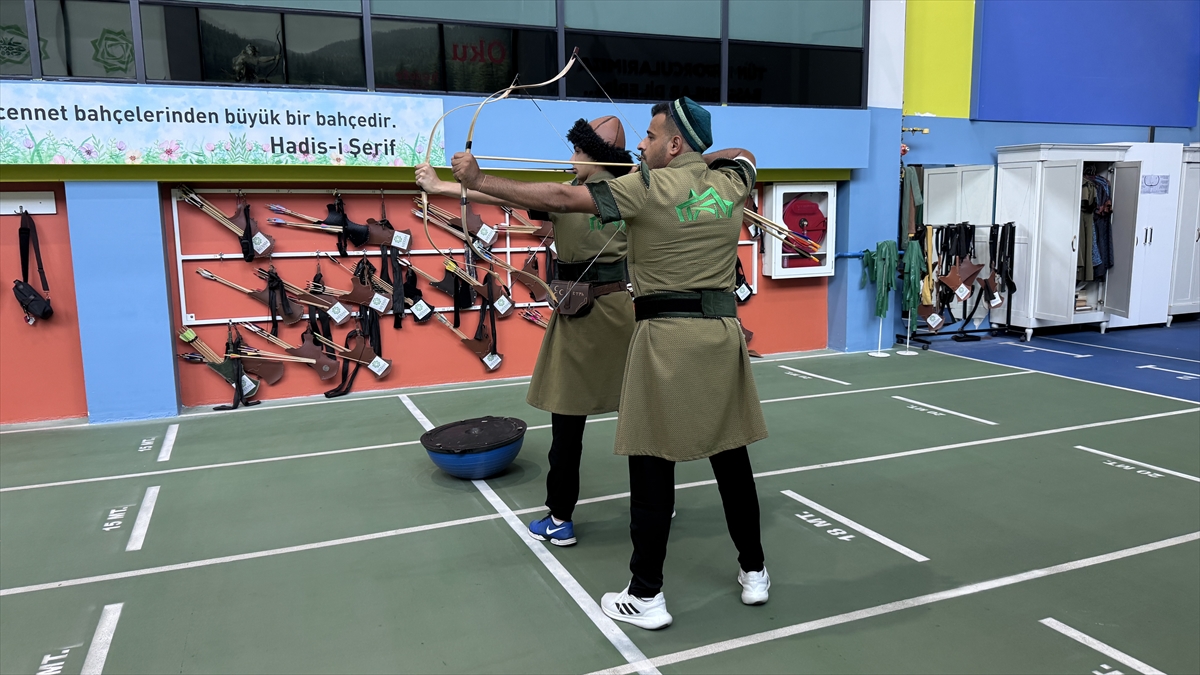 Doktor tavsiyesiyle başladığı okçulukta altın madalyaya uzandı - Görsel 6