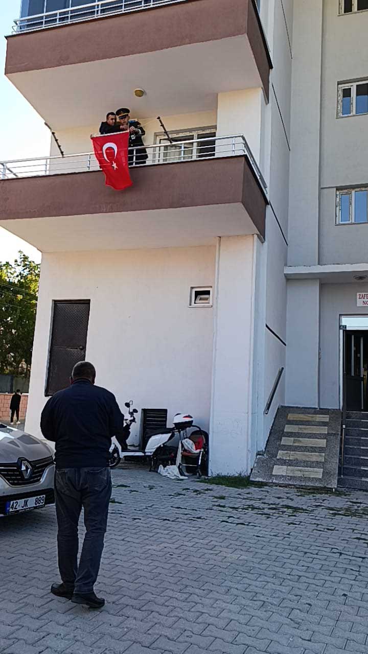 Konya'da Görevi başında kalp krizi sonucu  şehit olan uzman çavuş memleketine  gönderildi - Görsel 5