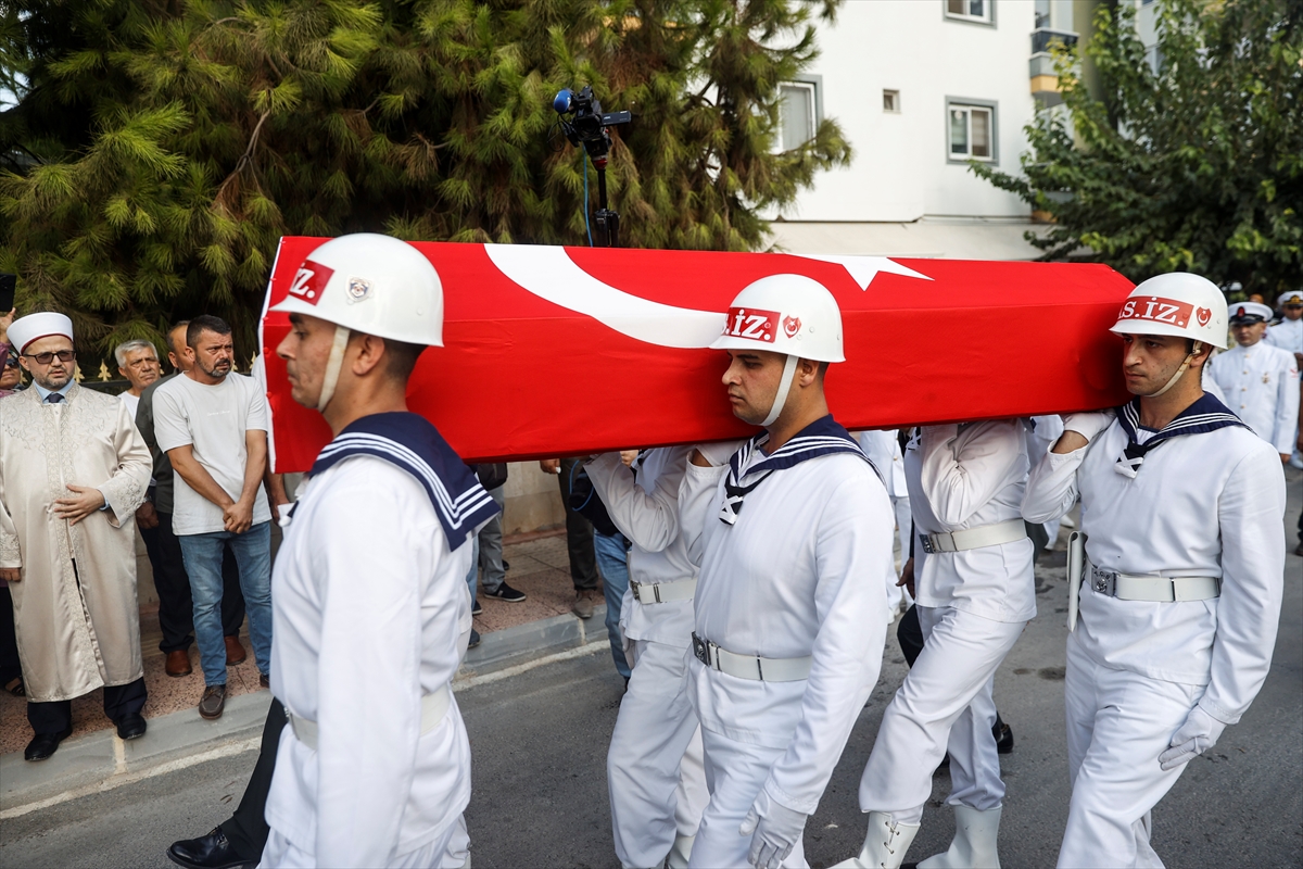 Şehit Piyade Uzman Çavuş Hüseyin Günay'ın cenazesi Mersin'de defnedildi - Görsel 12