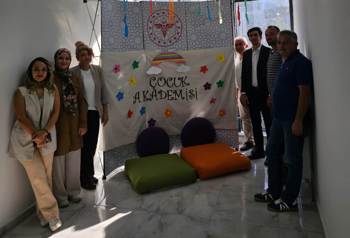 Cumhuriyet İlkokulu Öğrencileri Sağlıklı Hayat Merkezi'ni Ziyaret Etti: Çocuk Akademisi Projesi Tanıtıldı - Görsel 1