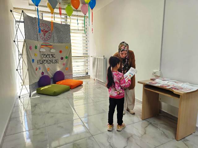 Cumhuriyet İlkokulu Öğrencileri Sağlıklı Hayat Merkezi'ni Ziyaret Etti: Çocuk Akademisi Projesi Tanıtıldı - Görsel 3