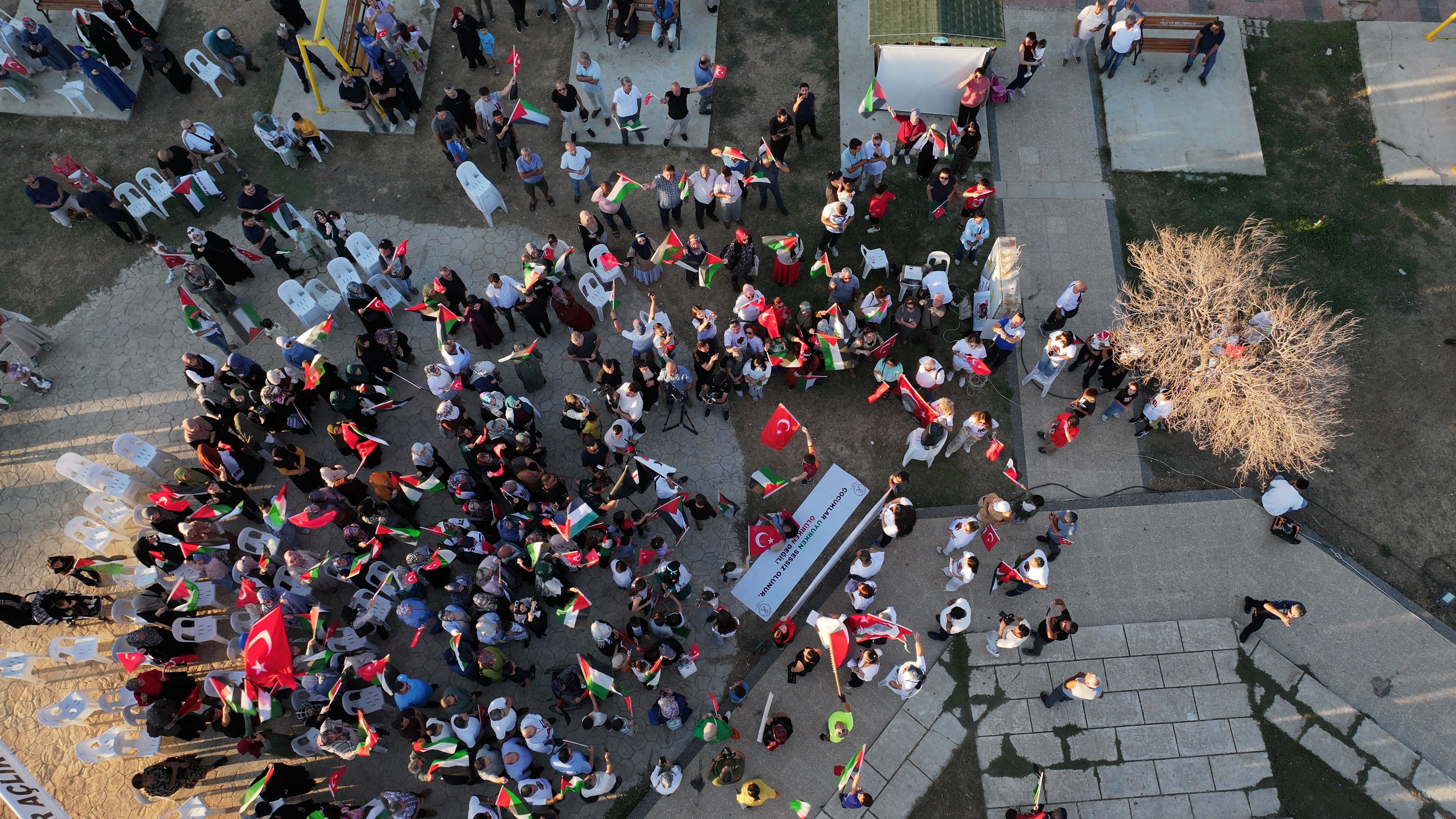 Mersin'de 'Küresel Sumud Filosu' selamlandı - Görsel 5