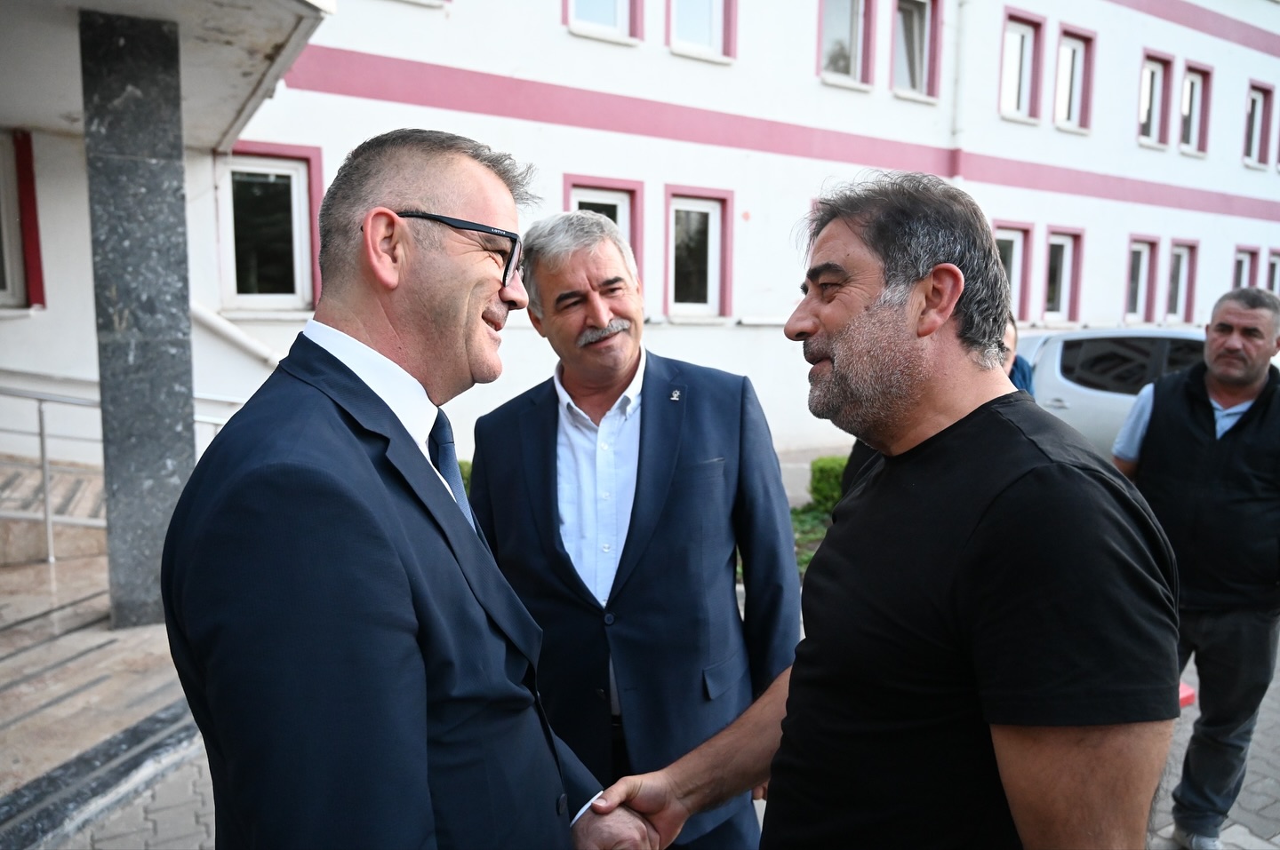 AK Parti Konya Milletvekili ve MKYK Üyesi Ünal Karaman Seydişehir Belediye Başkanı Hasan Ustaoğlu'nu makamında ziyaret etti. - Görsel 4