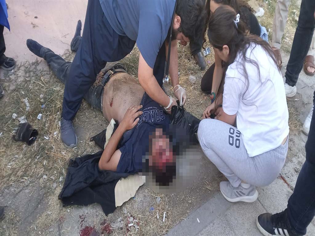 Aksaray - Doktorun kazayı görüp müdahale ettiği yaralı, aynı hastanede çalıştığı hemşire çıktı - Görsel 5