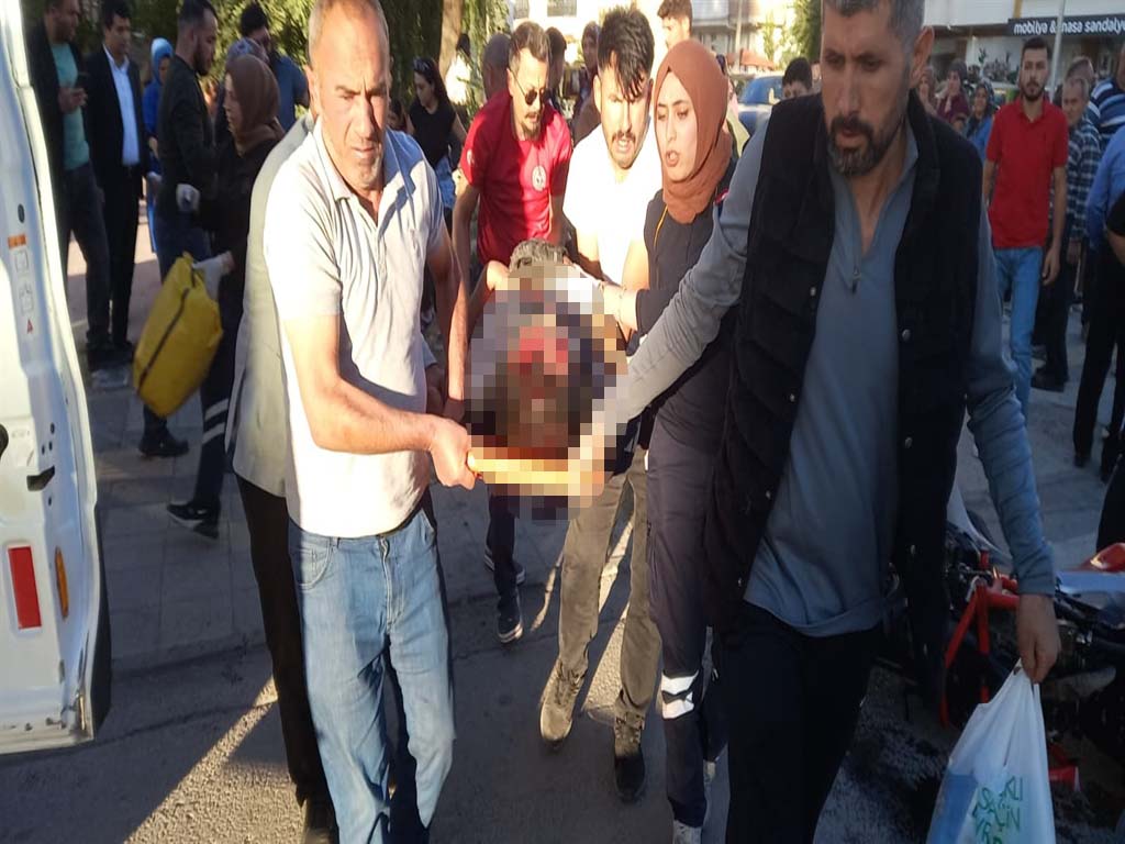 Aksaray - Doktorun kazayı görüp müdahale ettiği yaralı, aynı hastanede çalıştığı hemşire çıktı - Görsel 6