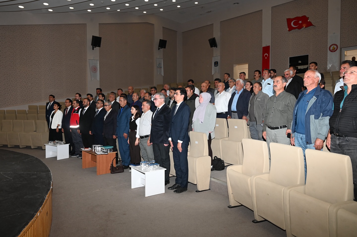 KAYMAKAM KIYICI VE BAŞKAN USTAOĞLU MUHTARLARLA BULUŞTU - Görsel 4