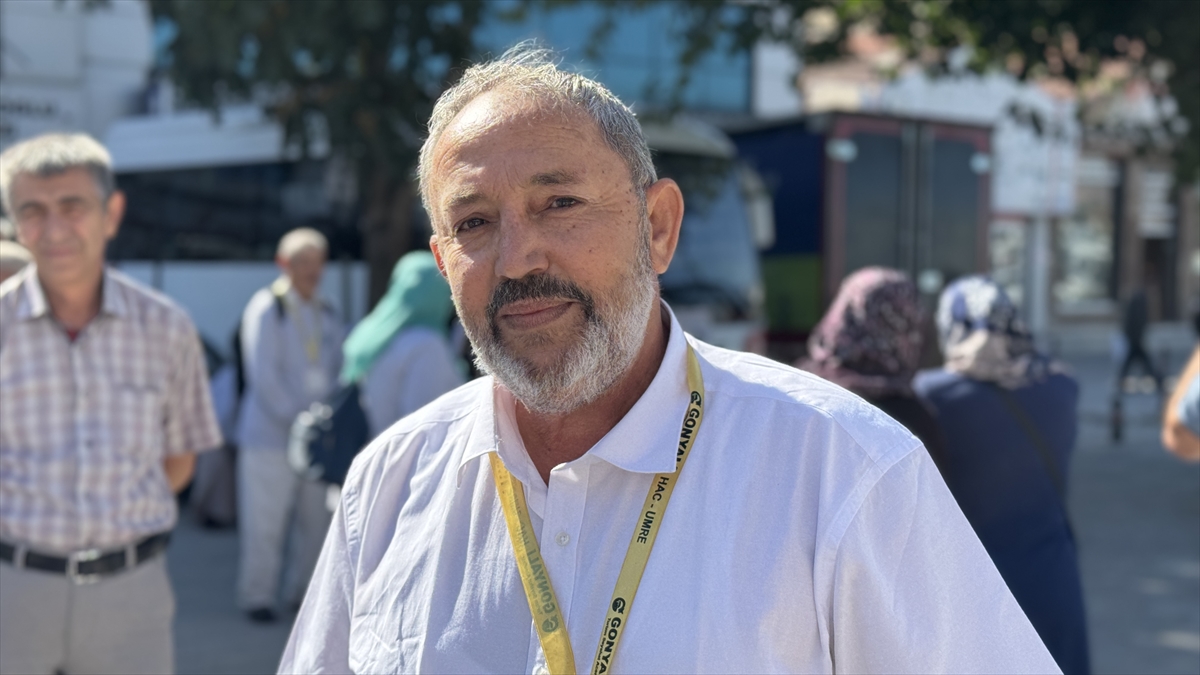 Konya, İstanbul ve Ankara'dan 24 engelli vatandaş umreye uğurlandı - Görsel 1