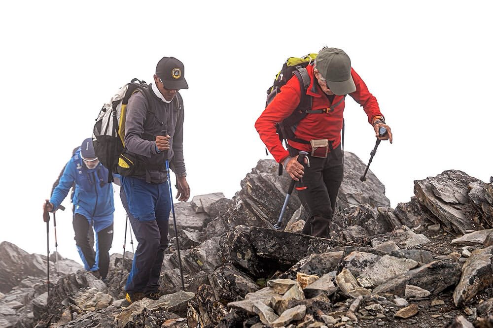 86 Yaşındaki Carlos Soria'dan  8.163 metrelik Manaslu Zirvesinde Tarihi Başarı! - Görsel 1