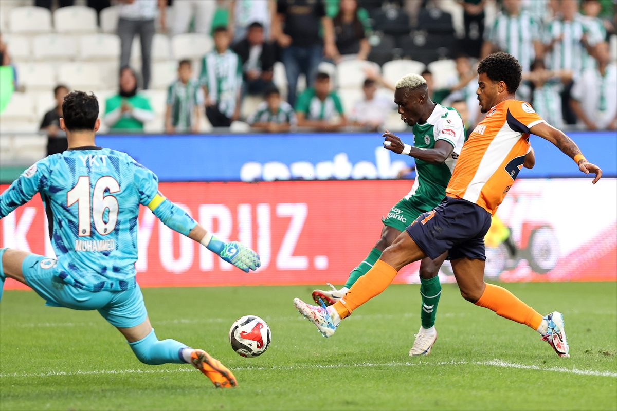 Konyaspor evinde hakeme rağmen kazandı - Görsel 3